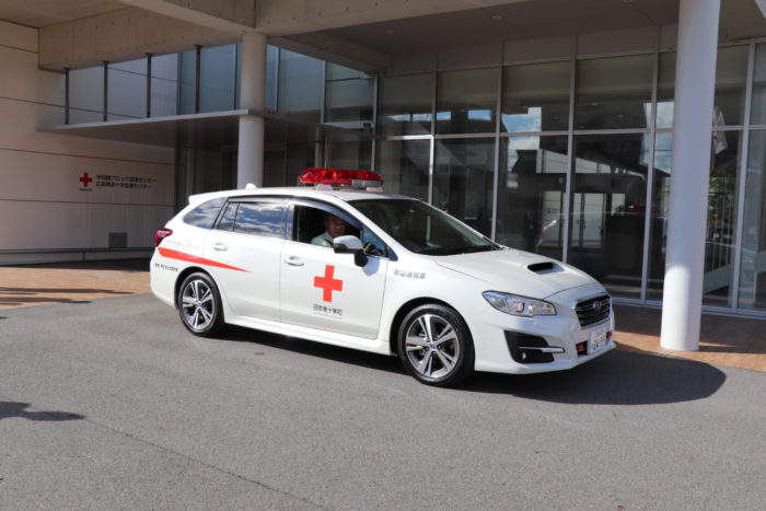 全国赤帽が血液製剤搬送に貢献 車両１台寄贈 物流ニュース 物流ウィークリー 物流 運送 ロジスティクス業界の総合専門紙