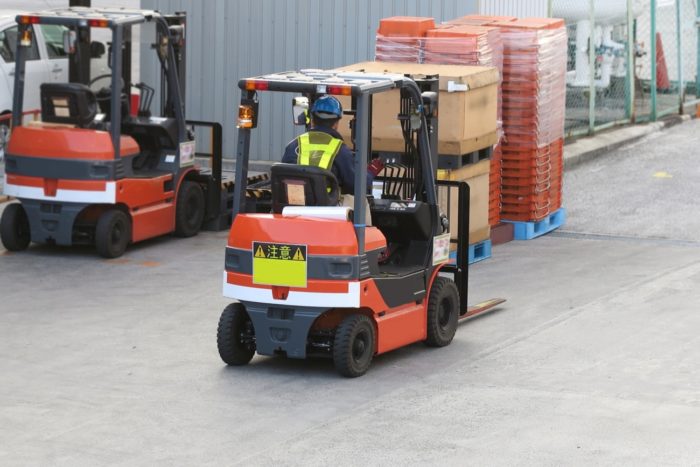 フォークリフトの用途外使用で死亡事故 原因究明や防止対策が重要 物流ニュース 物流ウィークリー 物流 運送 ロジスティクス業界の総合専門紙