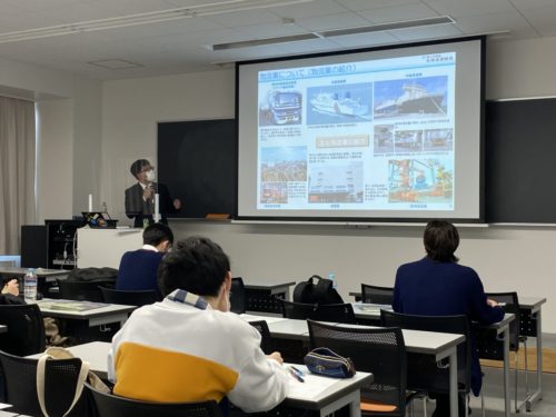 北海道運輸局　「将来の北海道の物流」北海商科大学で講演