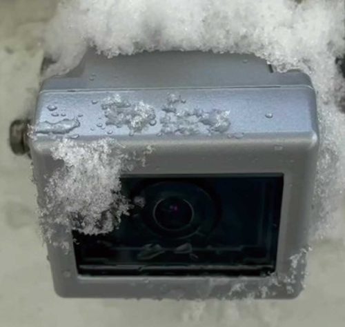 エア・ウォーター物流　　菱和の融雪機能付きバックカメラ導入　業界初のヒーターガラス搭載