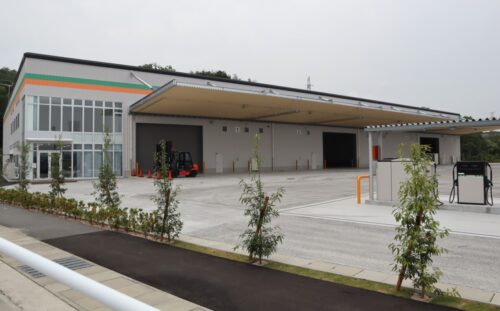 鶴山運送　岡山物流センターが稼働、県南エリア初の拠点