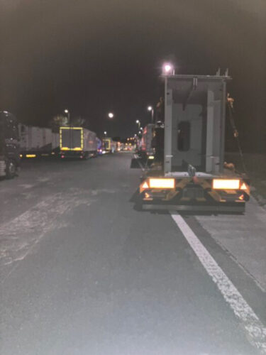 高速道路の駐車マス問題　需要に供給が追いつかず