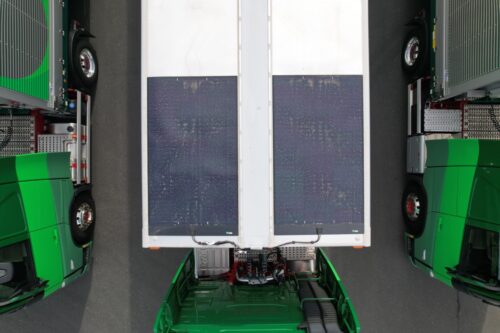 奥洲物産運輸　荷台屋根に設置で燃費改善、軽量薄膜ソーラーパネル「ＧａｓＨｅｒｕ」