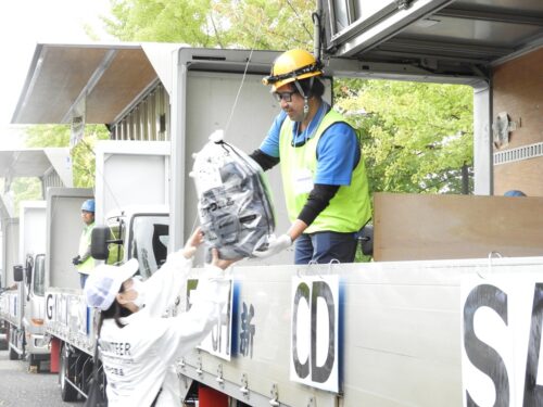 新潟運輸　新潟シティマラソン参加者の手荷物輸送を実施