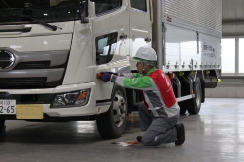 鴻池運輸　リフト・トラックドラコン開催、安全意識高め事故撲滅