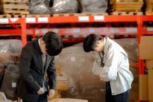 なくなる「物流繁忙期」　物価高で荷動き鈍化「倉庫が荷物でいっぱい」