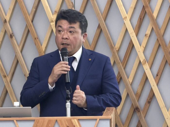 北海道国立大学機構のオープンイノベーションセミナーで北海道物流開発の斉藤会長が講演