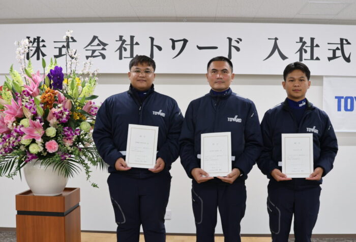 トワード　タイから３人の外国人ドライバーを採用