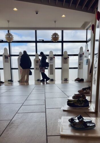 コアラドライブ安城　「生命のメッセージ展」で教習前に生命の尊さ考える