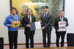 大ト協河北支部東三島輸送協議会　高槻市・茨木市から感謝状