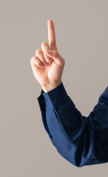 ７割強のトラックドライバー　クレーム「経験あり」　「中指立てた」と誤解も