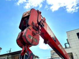 夢物語「平均燃費リッター４キロ」　同じ大型トラックなのに・・・