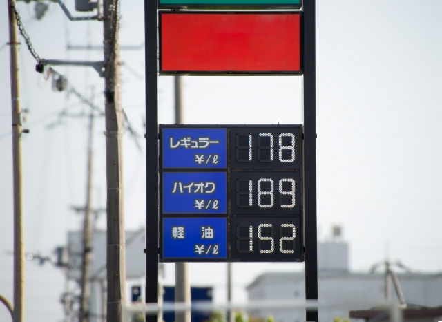 しわ寄せは実運送の現場へ　サーチャージに強制力を求める声