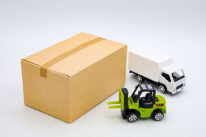 段ボールは商品か？　小さな傷で買い取り強制