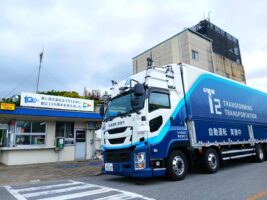 東レとＴ２　自動運転トラックで石油化学品を定期輸送