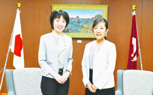 女性リーダーが対談「決定機関にも女性を」