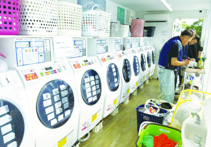 山本運輸　移動洗濯車が熊本へ、避難所で住民を支援