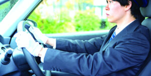 「トラックでは稼げない」　タクシー業界へのドライバー流出が増加